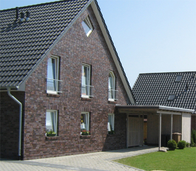 NB Doppelhaus mit Carport