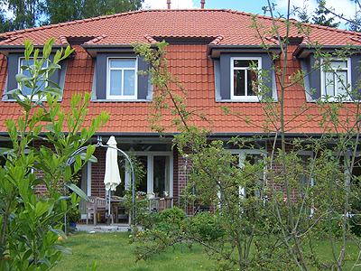 Tonziegel in rot
